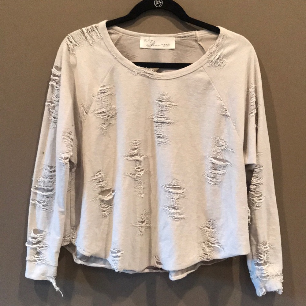 Size Medium tan long sleeve top Vintage Havana.